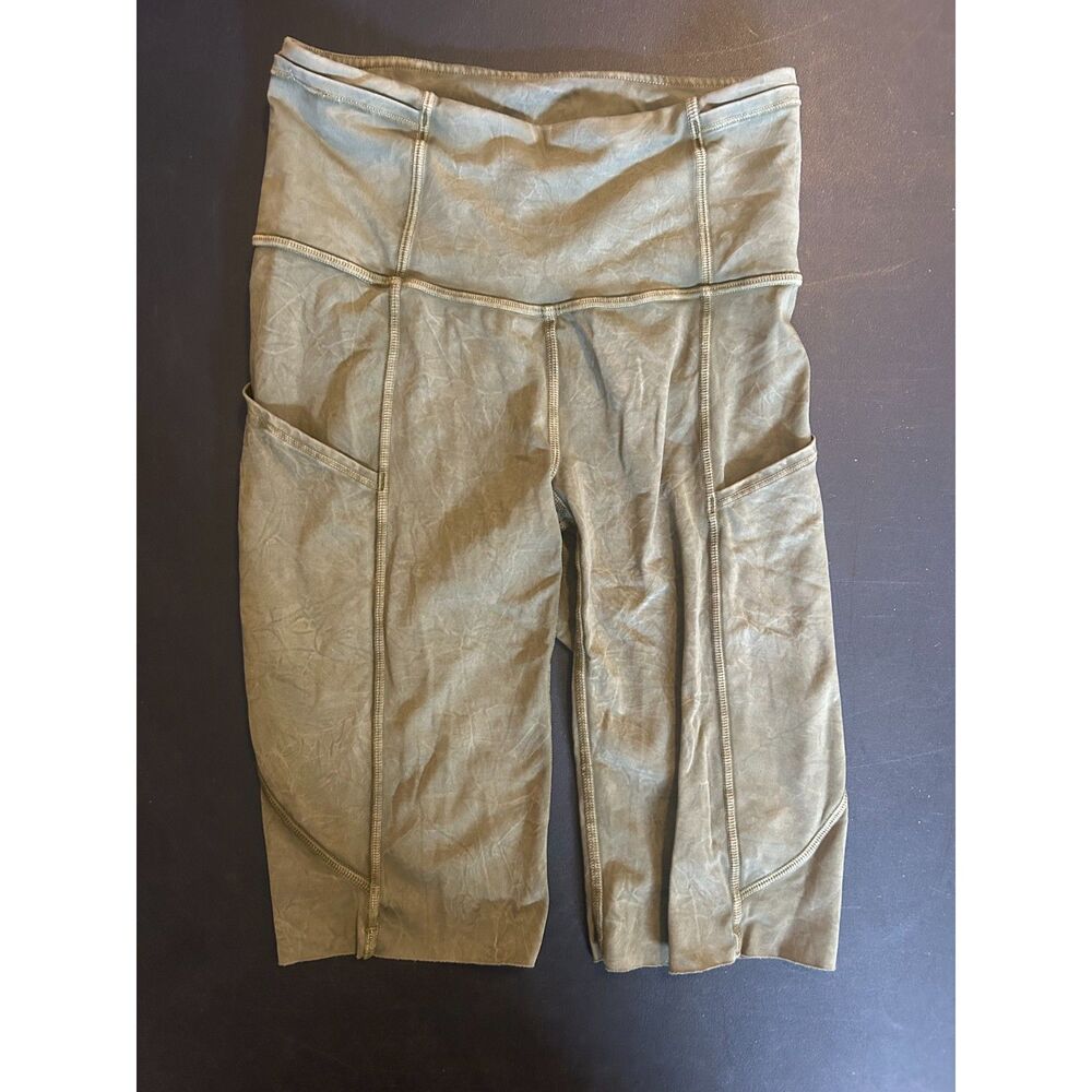 Lululemon Fast Free Short 10" Ice Dye Womens Size 2 Ice Wash Moss Green